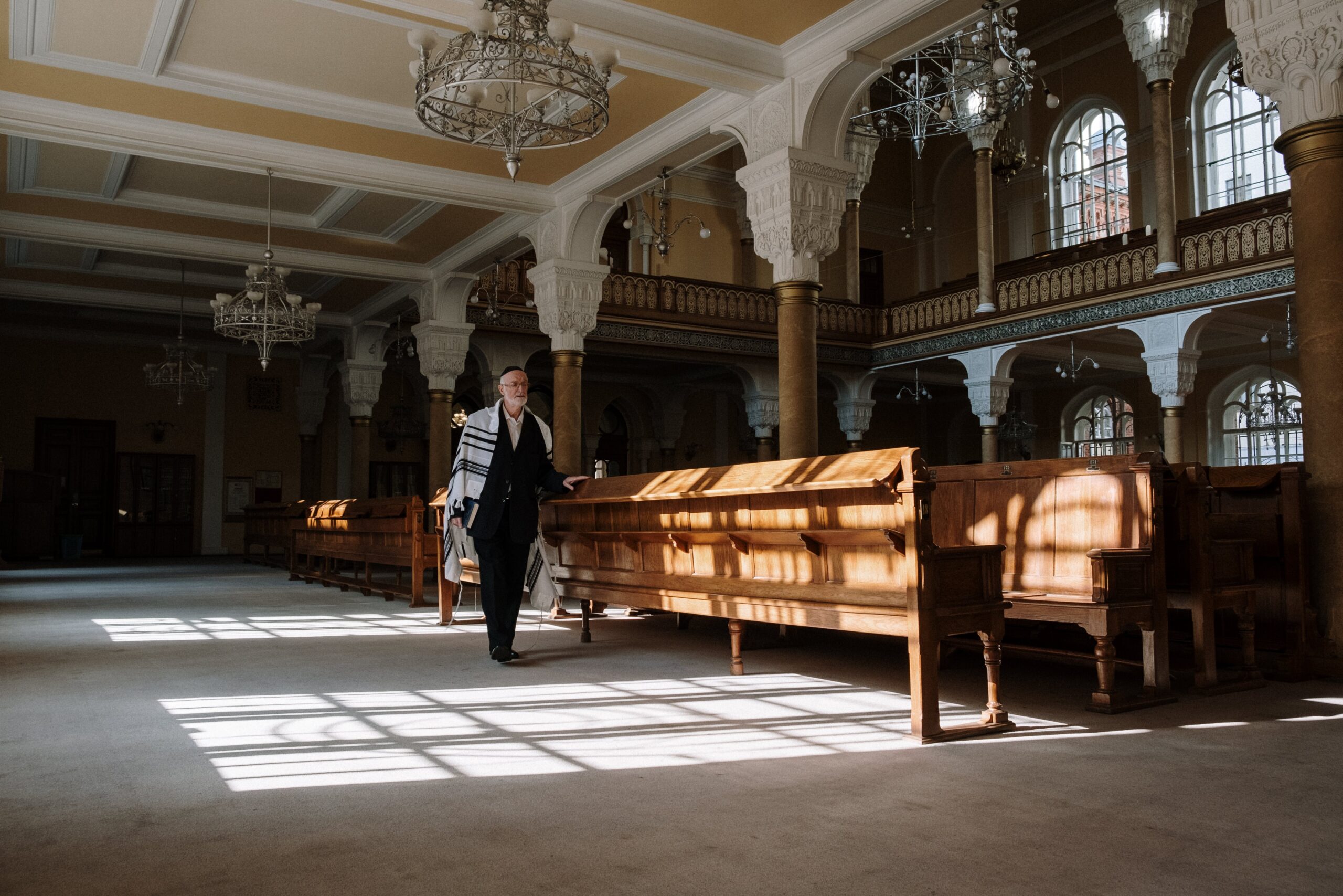 Niezwykłe opowieści o polskich synagogach, które Cię poruszą